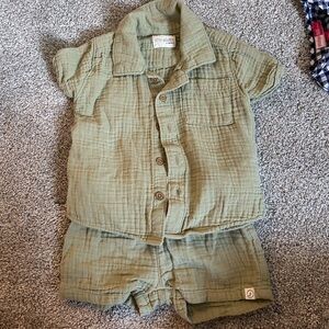 Carter’s Muslin Cotton Set